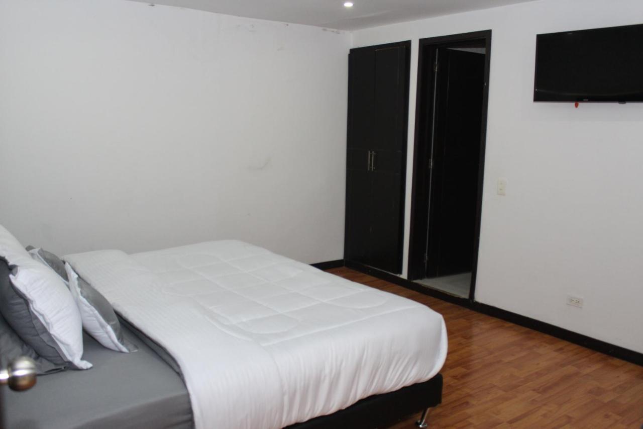 Hotel Dorado Plaza Bogotá Esterno foto