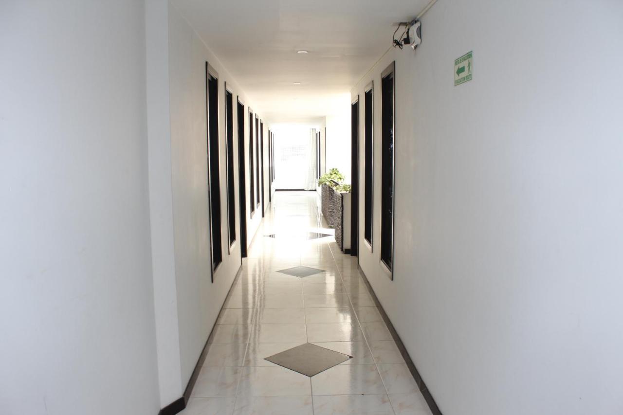 Hotel Dorado Plaza Bogotá Esterno foto
